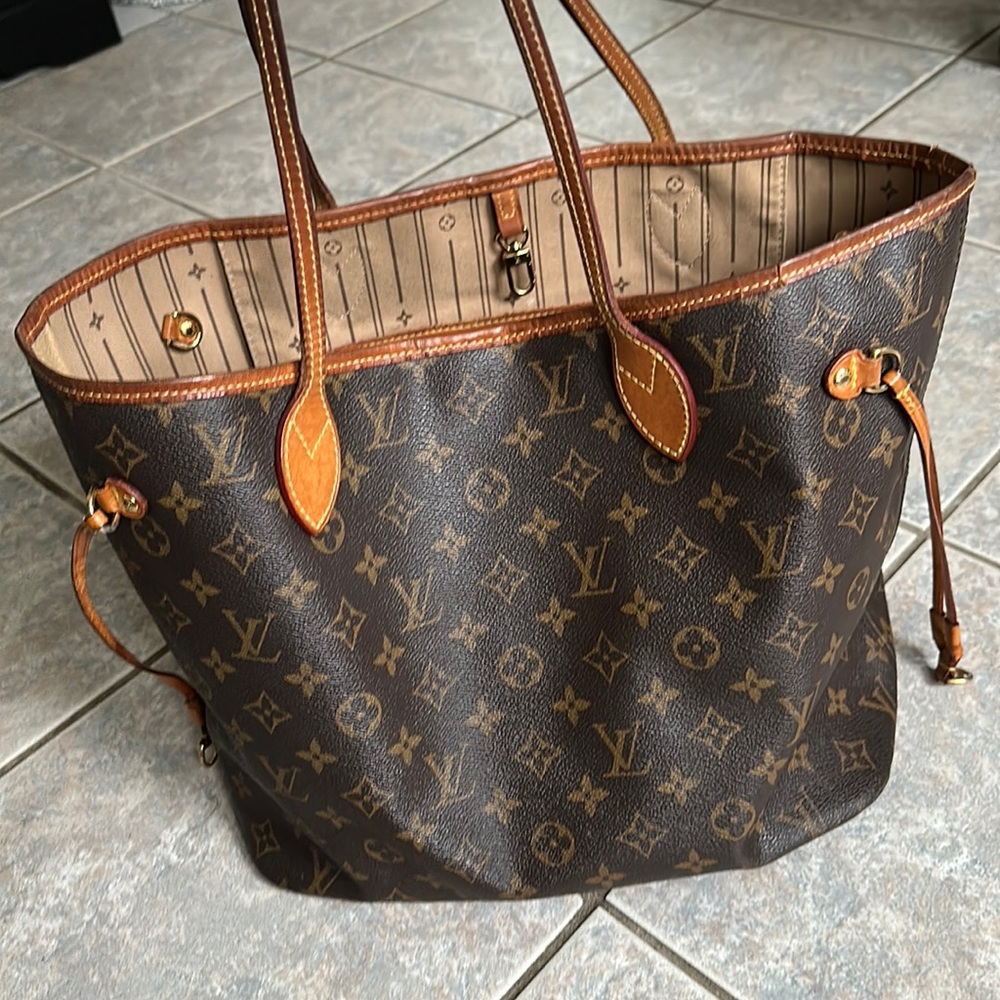 Louis Vuitton never full pm